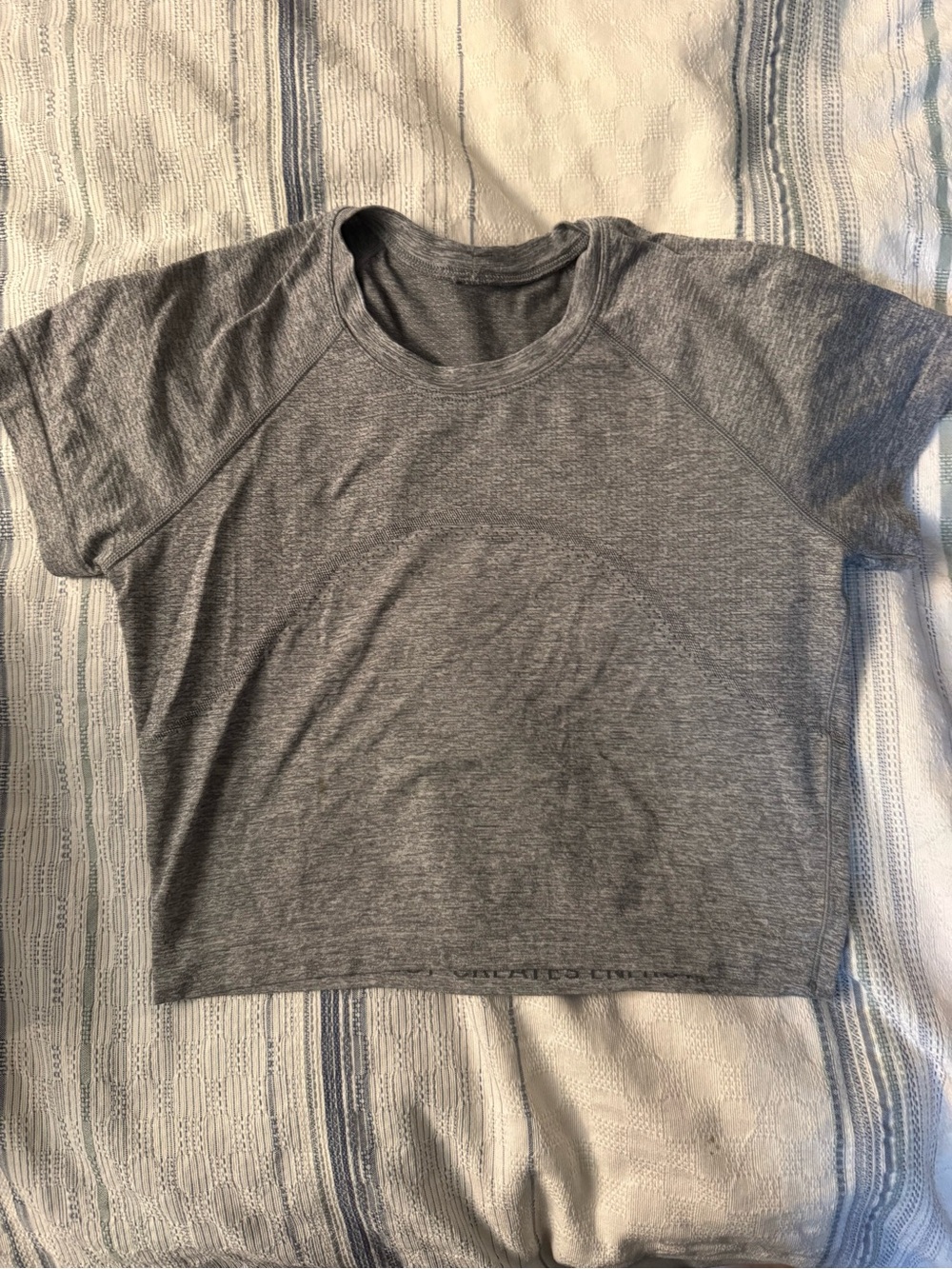 lululemon athletica Heather Gray Short Sleeve Crop Top